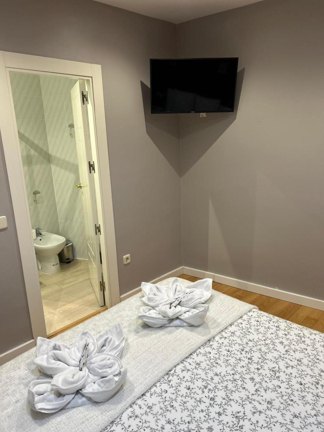 Hostal New Dream Madrid Exterior photo